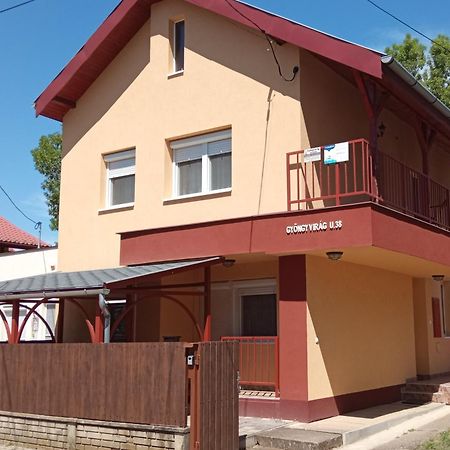 Gyoengyvirag Apartmanhaz Hajduszoboszlo Luaran gambar