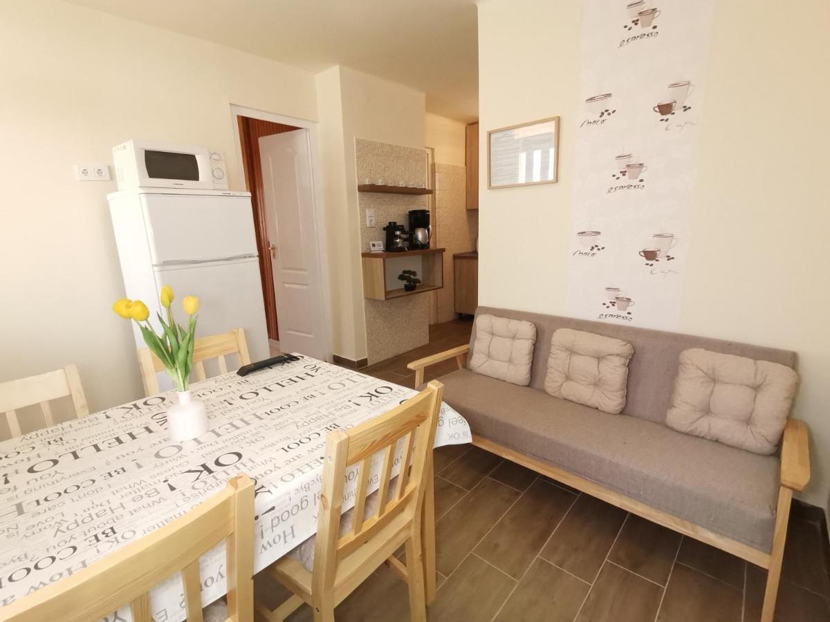 Gyoengyvirag Apartmanhaz Hajduszoboszlo Luaran gambar