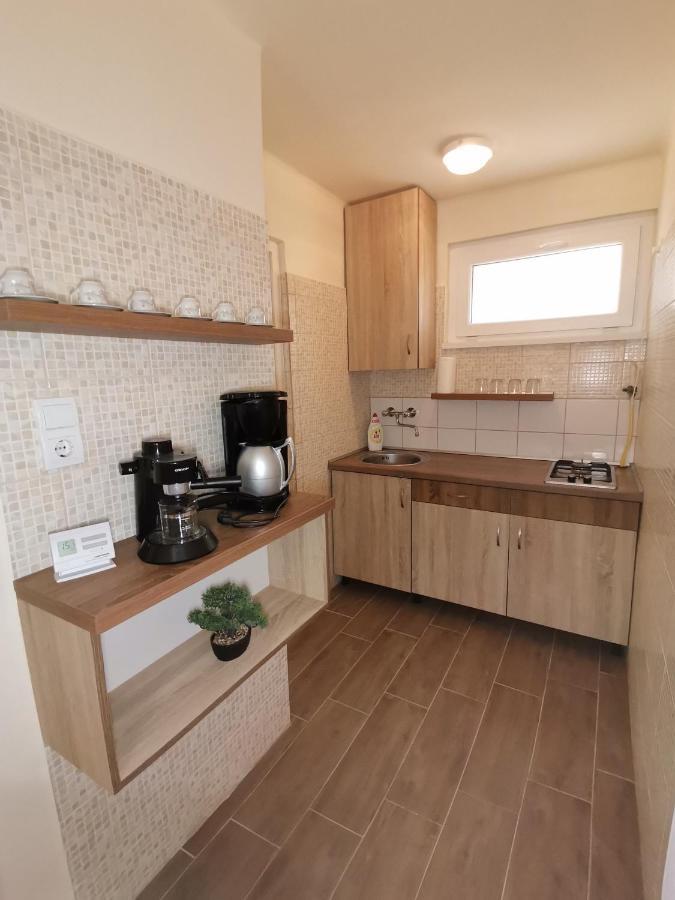 Gyoengyvirag Apartmanhaz Hajduszoboszlo Luaran gambar