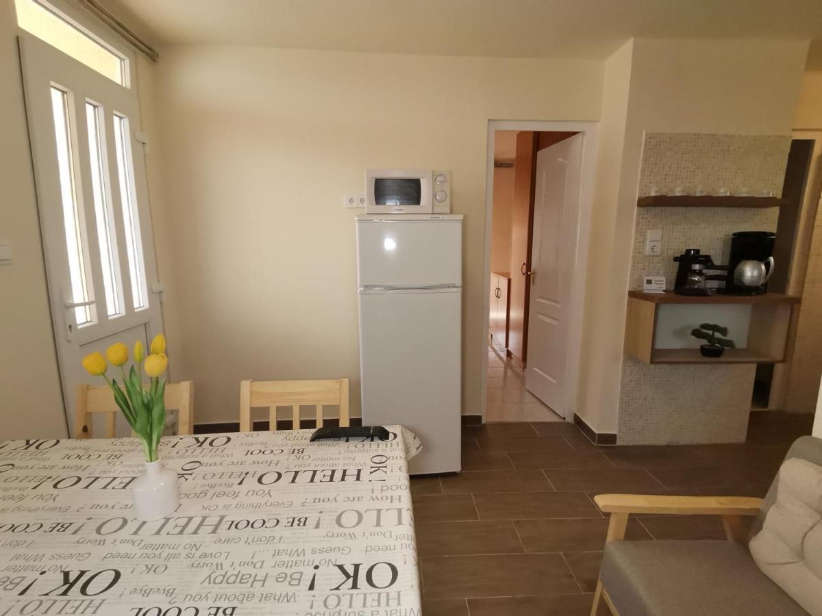 Gyoengyvirag Apartmanhaz Hajduszoboszlo Luaran gambar