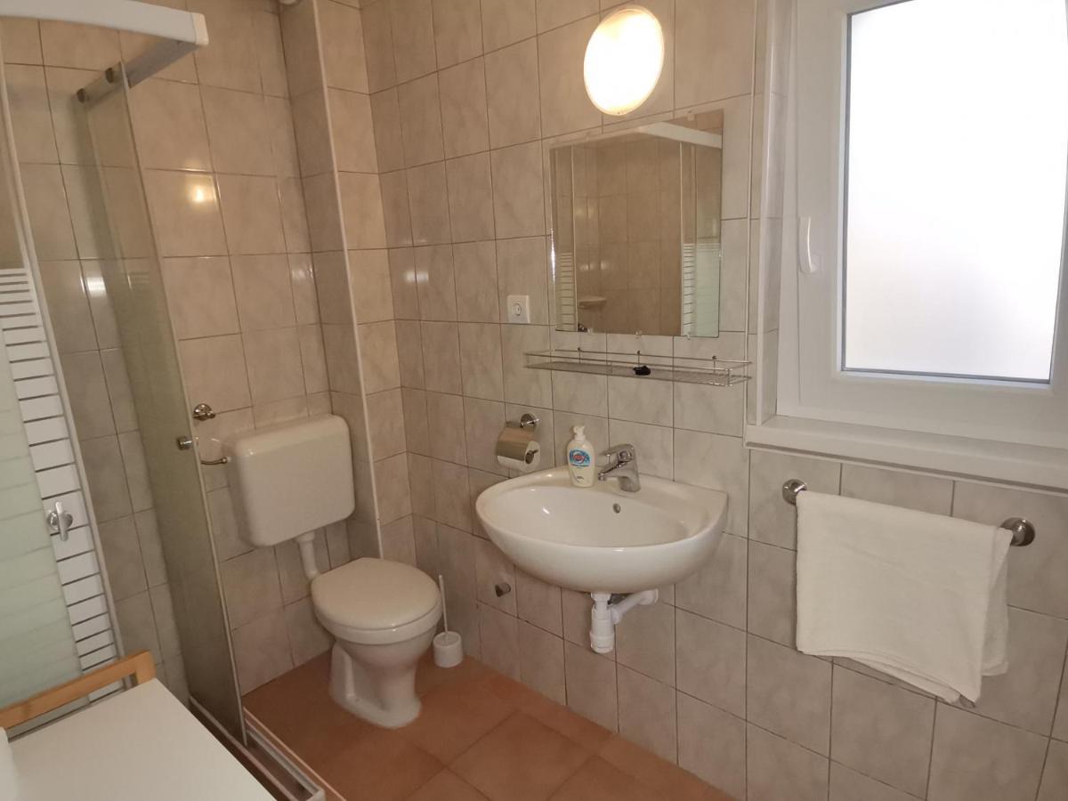Gyoengyvirag Apartmanhaz Hajduszoboszlo Luaran gambar