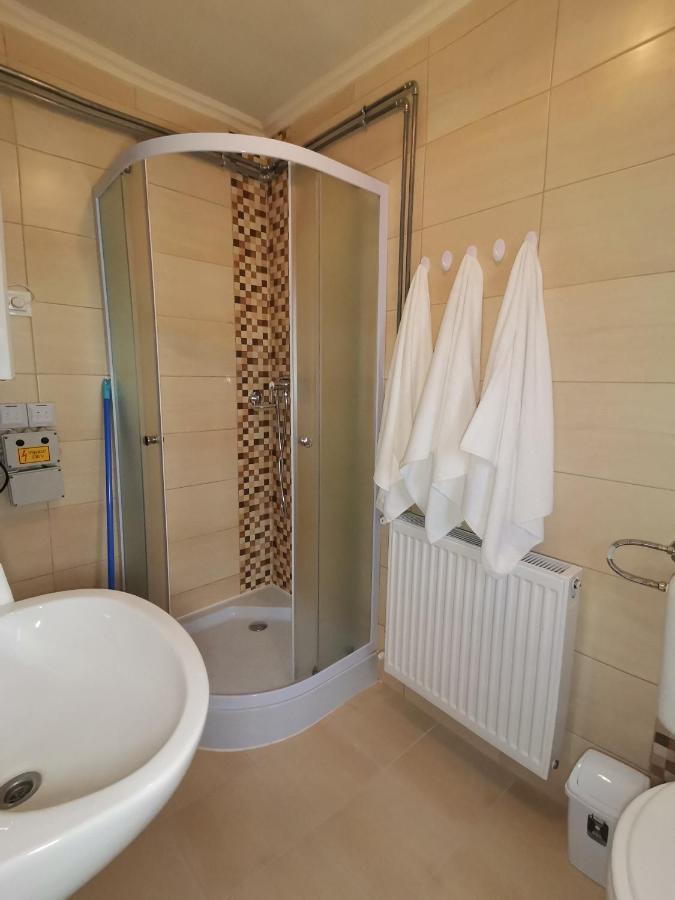 Gyoengyvirag Apartmanhaz Hajduszoboszlo Luaran gambar