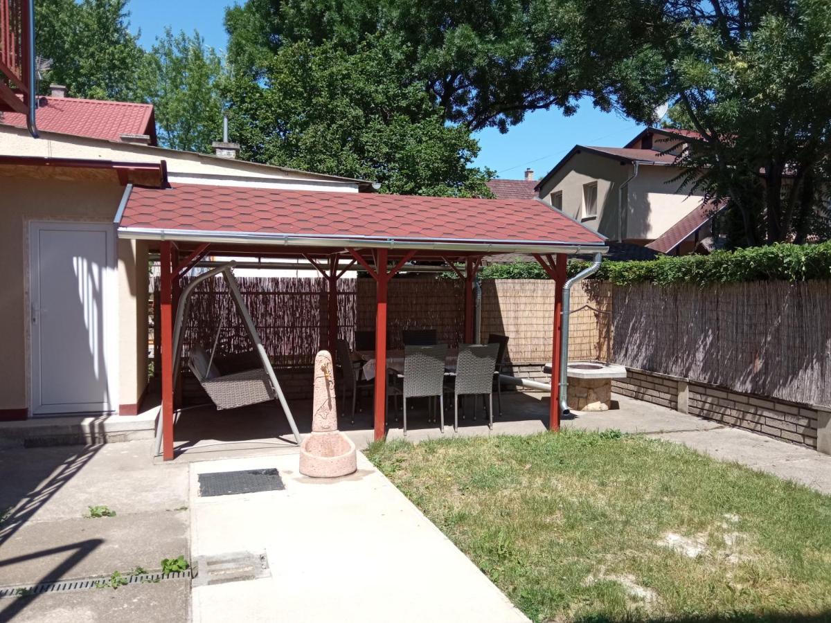 Gyoengyvirag Apartmanhaz Hajduszoboszlo Luaran gambar