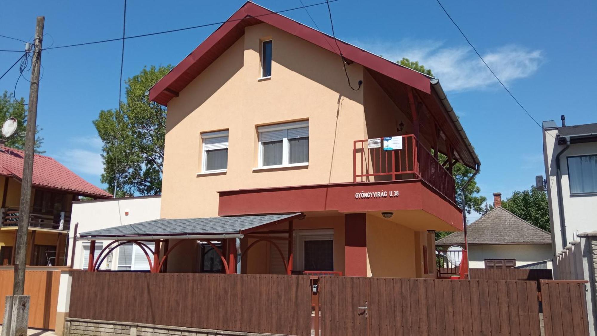 Gyoengyvirag Apartmanhaz Hajduszoboszlo Luaran gambar